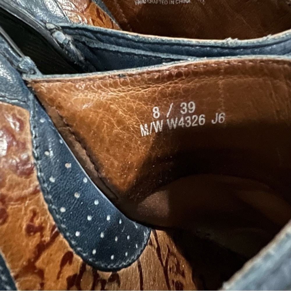 Born women's 8 Leather Dark Blue Floral Embossed Slip On Mule Clog Platforms Y2k - Picture 8 of 8